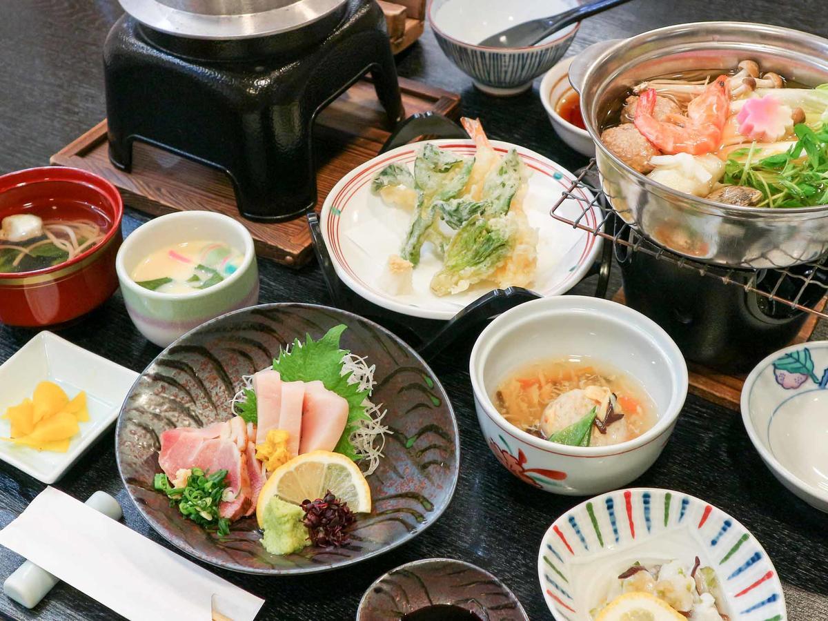 Morizane Onsen Yasuragino Sato 中津 外观 照片