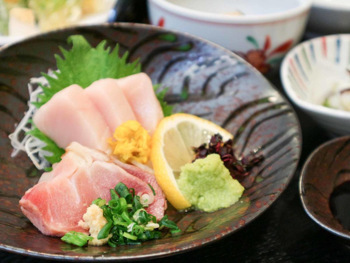 Morizane Onsen Yasuragino Sato 中津 外观 照片