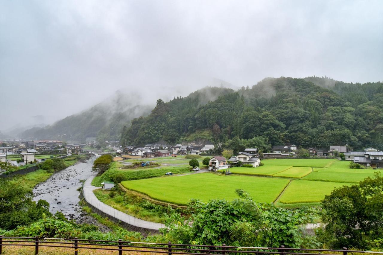 Morizane Onsen Yasuragino Sato 中津 外观 照片